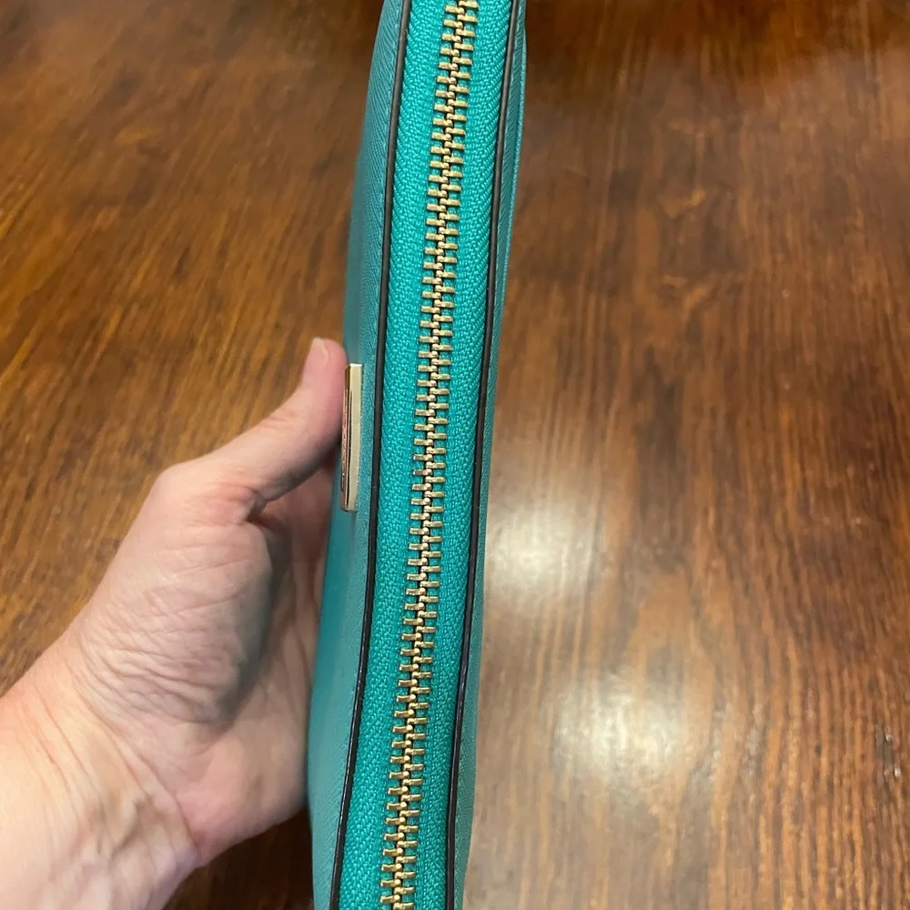 Kate Spade Teal full zip wallet